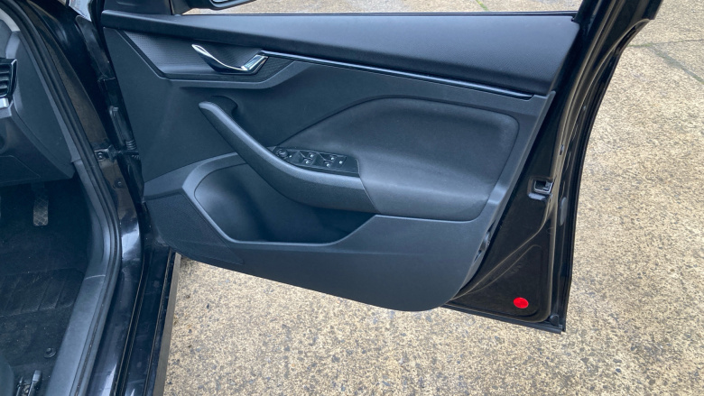 Skoda Kamiq 1.0 TSI 95 SE Drive 5dr Petrol Hatchback